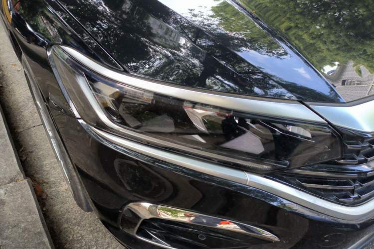 Used Volkswagen Passat 2023 330TSI Elite Edition Right Front Headlight