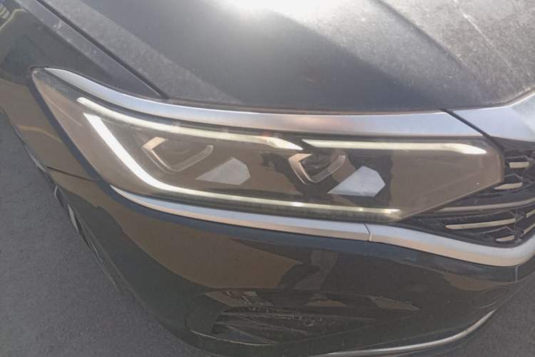 Used Volkswagen Passat 2023 380TSI Flagship Edition Right Front Headlight