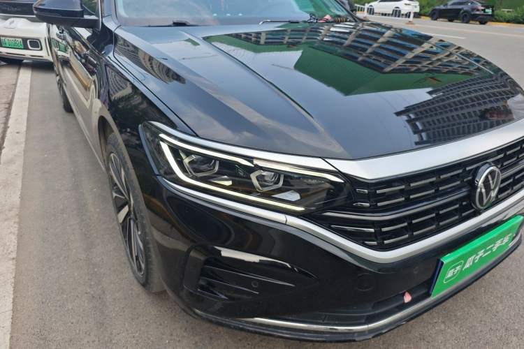 Used Volkswagen Passat 2023 Revised Version 380TSI Flagship Edition Right Front Headlight