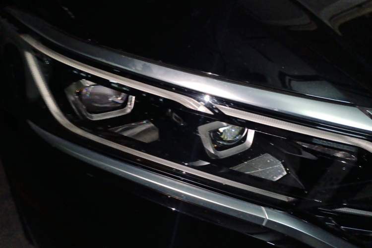 Used Volkswagen Passat 2023 Revised Version 380TSI Flagship Edition Right Front Headlight