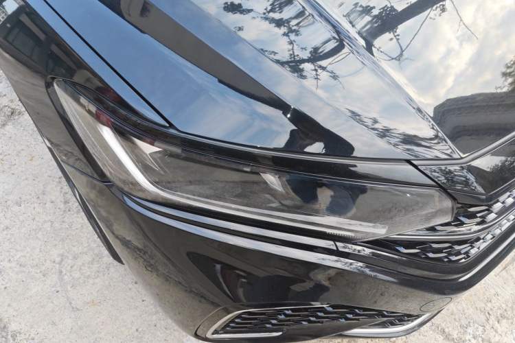 Used Volkswagen Passat 2023 330TSI Starry Elite Edition Right Front Headlight