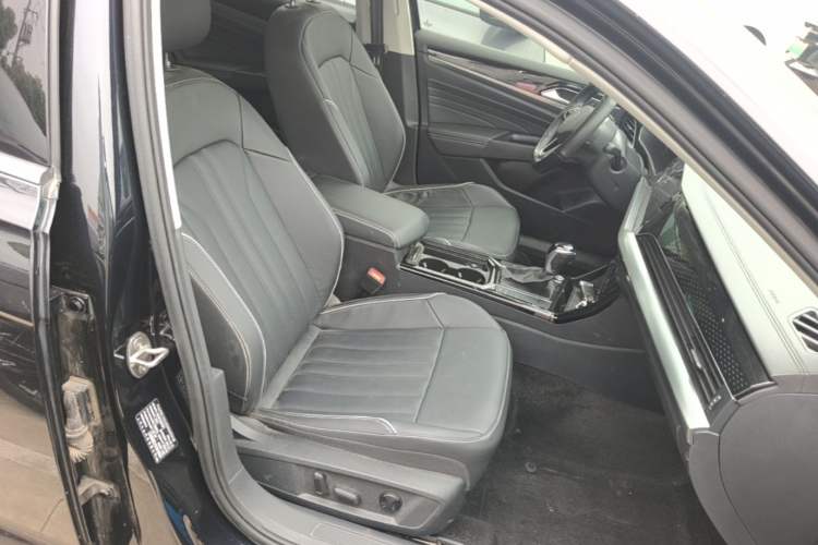 Used Volkswagen Passat 2023 Revised 330TSI Elite Edition Right Front Seat
