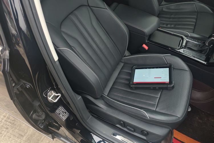 Used Volkswagen Passat 2023 Revised 330TSI Starry Elite Edition Right Front Seat