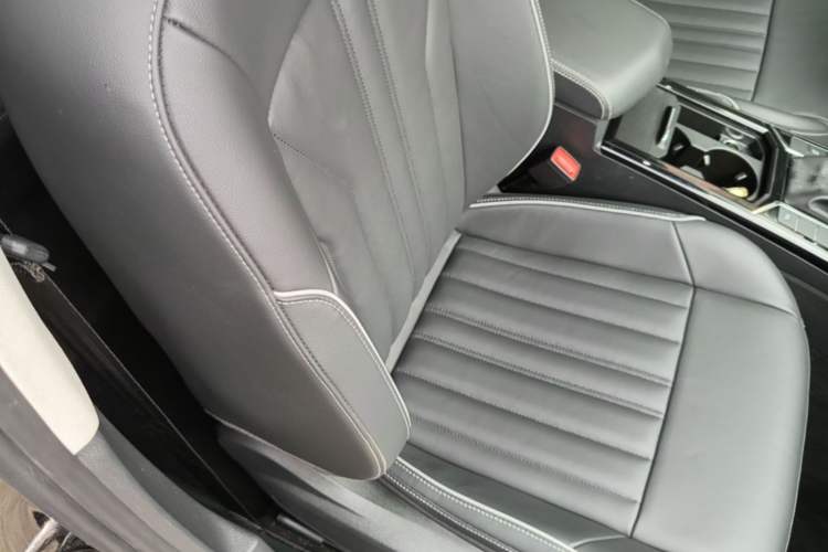 Used Volkswagen Passat 2023 330TSI Elite Edition Right Front Seat