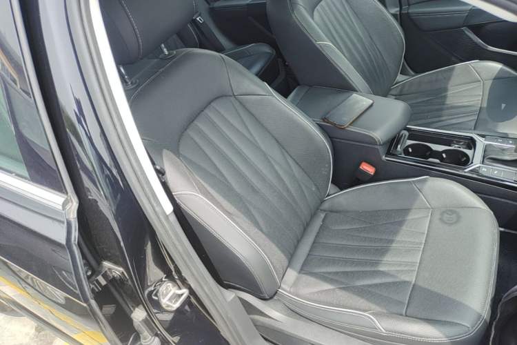 Used Volkswagen Passat 2023 330TSI Prestige Edition Right Front Seat