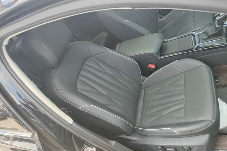 Used Volkswagen Passat 2023 Restyled 330TSI Starry Luxury Edition Right Front Seat