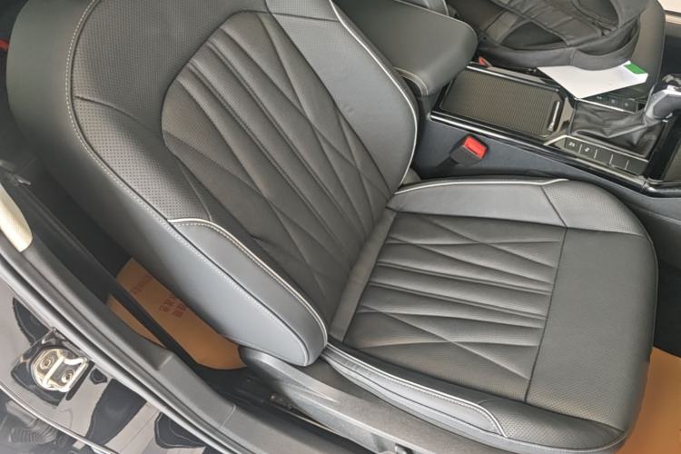 Used Volkswagen Passat 2023 330TSI Starry Luxury Edition Right Front Seat