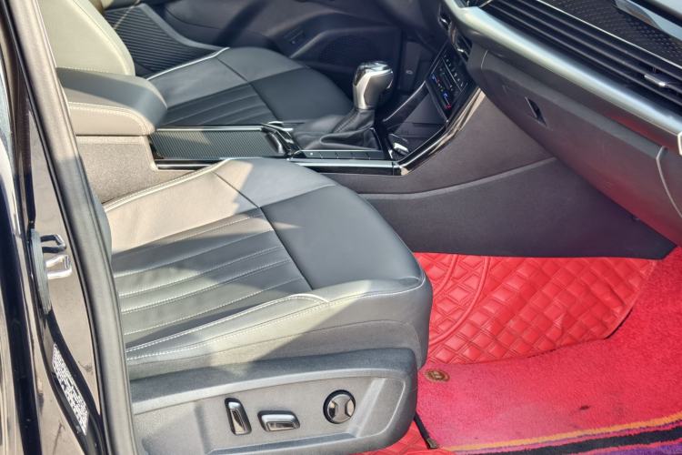 Used Volkswagen Passat 2023 Revised 330TSI Starry Elite Edition Right Front Seat