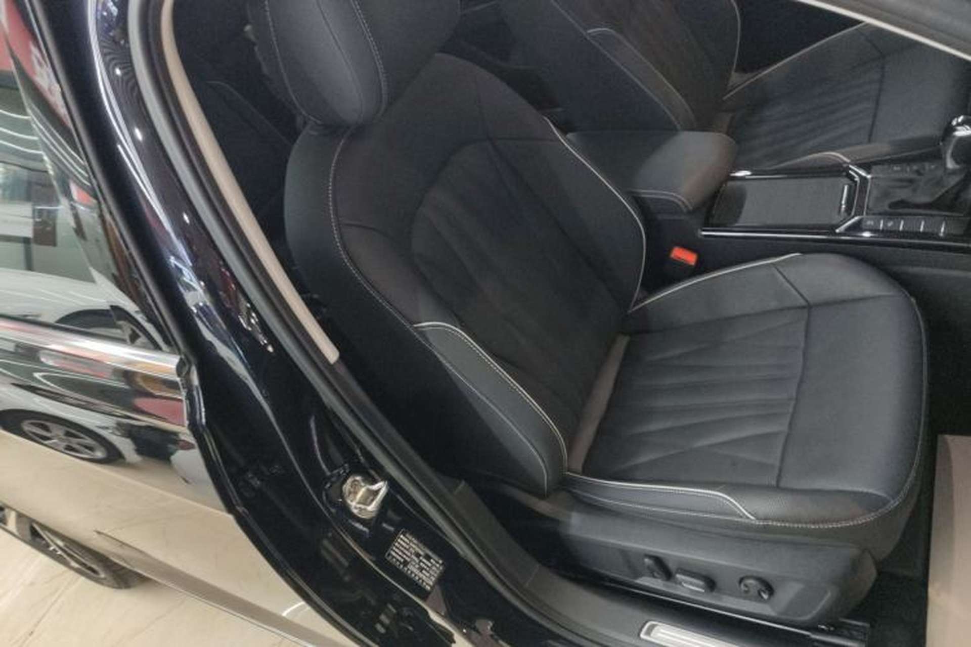 Used Volkswagen Passat 2023 Restyled 330TSI Starry Luxury Edition Right Front Seat