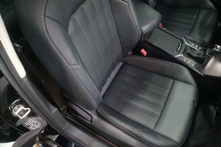 Used Volkswagen Passat 2023 Revised Version 280TSI Business Edition Right Front Seat