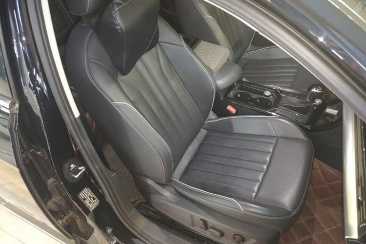 Used Volkswagen Passat 2023 Revised 330TSI Starry Elite Edition Right Front Seat
