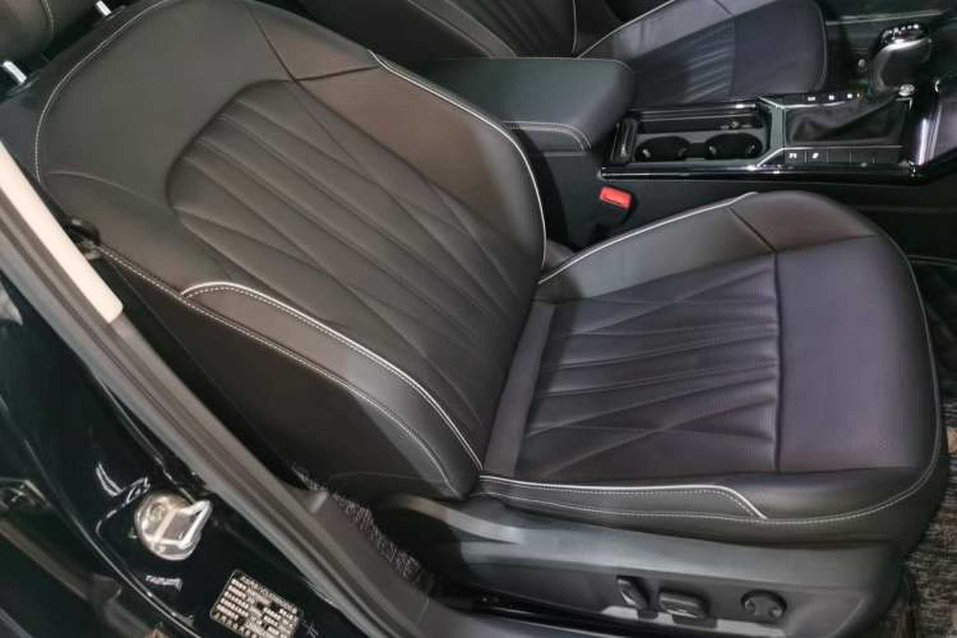 Used Volkswagen Passat 2023 Facelift 330TSI Luxury Edition Right Front Seat