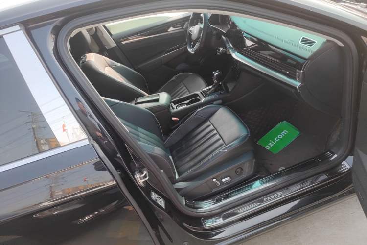 Used Volkswagen Passat 2023 Revised 330TSI Starry Elite Edition Right Front Seat