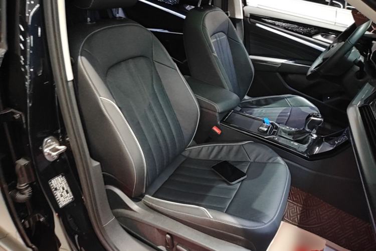 Used Volkswagen Passat 2023 Revised 330TSI Elite Edition Right Front Seat
