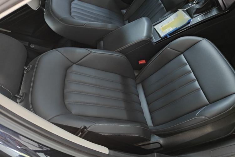 Used Volkswagen Passat 2023 280TSI Business Edition Right Front Seat