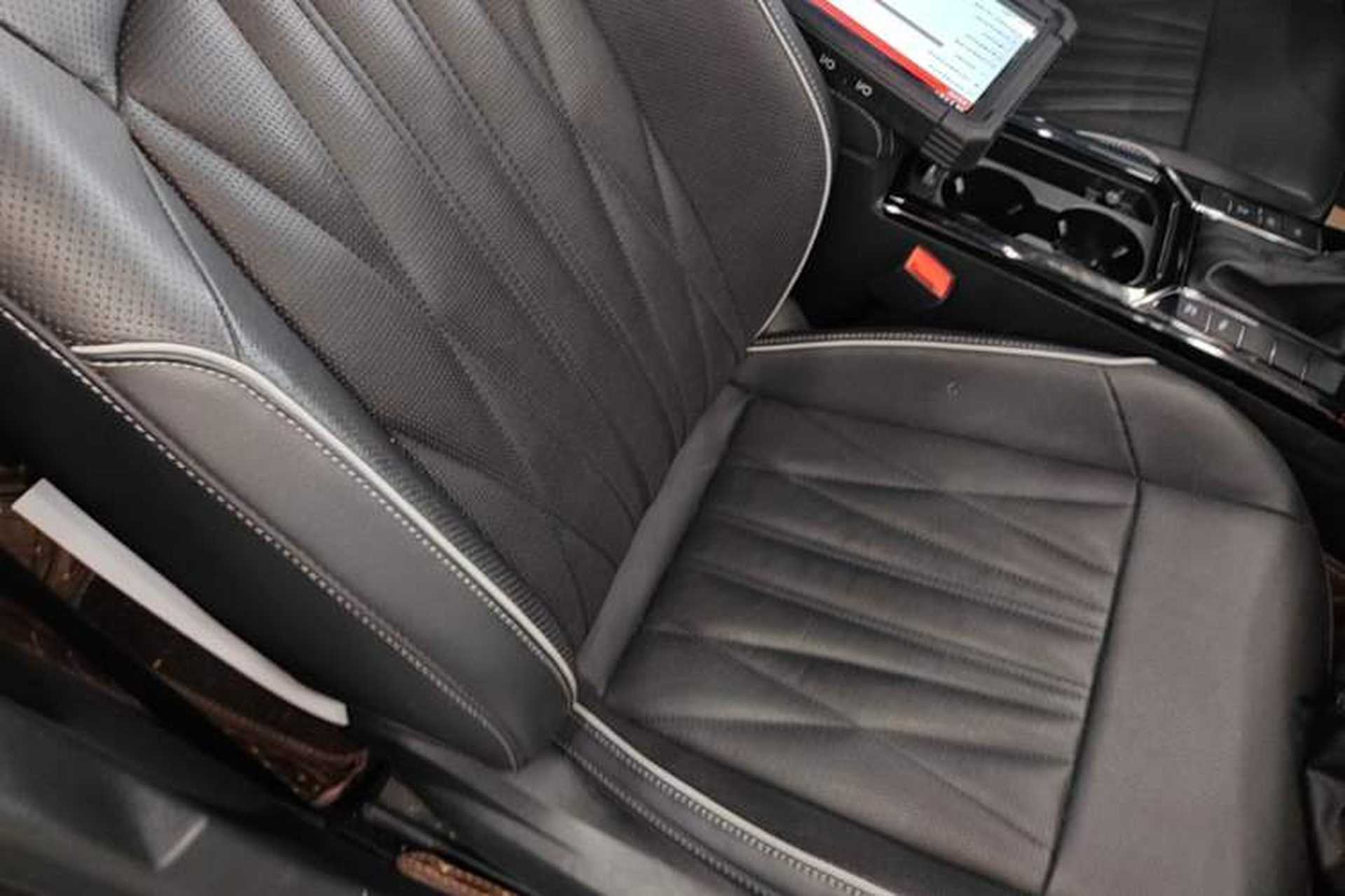 Used Volkswagen Passat 2023 330TSI Luxury Edition Right Front Seat