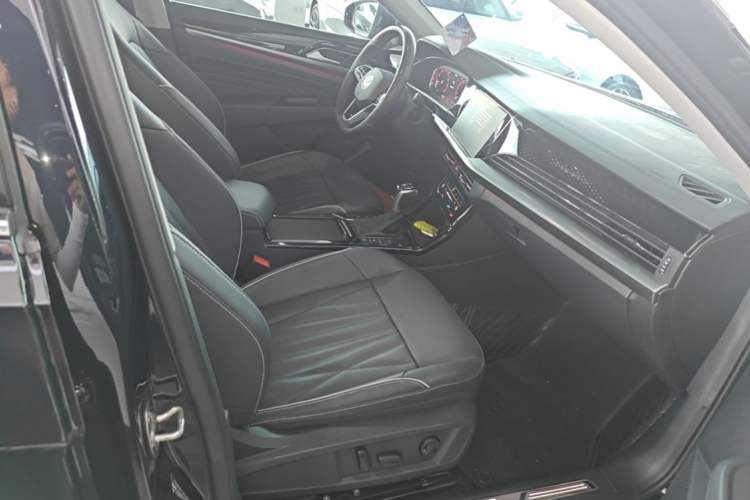 Used Volkswagen Passat 2023 Restyled 330TSI Starry Luxury Edition Right Front Seat