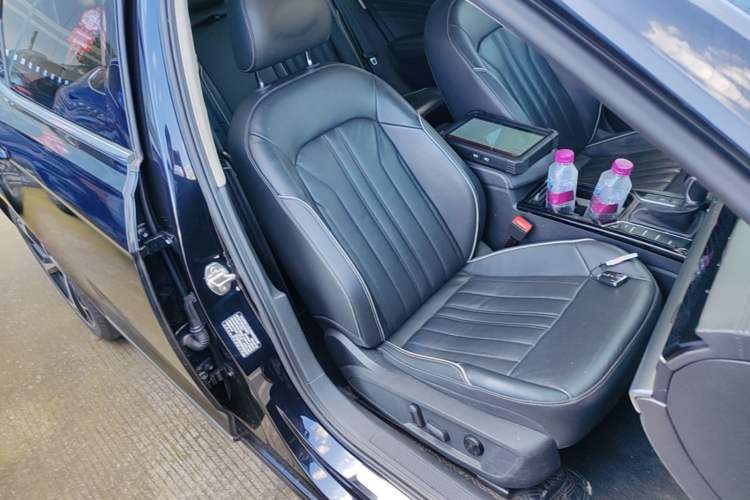 Used Volkswagen Passat 2023 Revised 330TSI Starry Elite Edition Right Front Seat