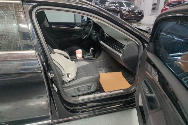 Used Volkswagen Passat 2023 Restyled 330TSI Starry Luxury Edition Right Front Seat