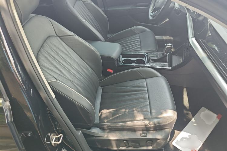Used Volkswagen Passat 2023 Revised Version 380TSI Flagship Edition Right Front Seat
