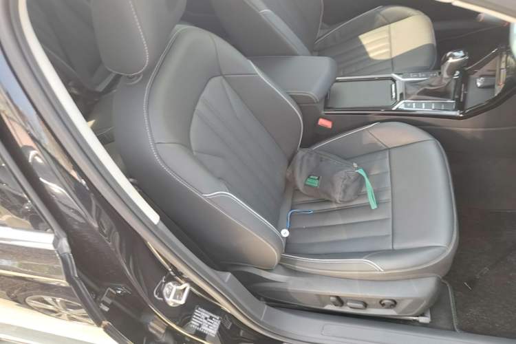 Used Volkswagen Passat 2023 Revised 330TSI Starry Elite Edition Right Front Seat
