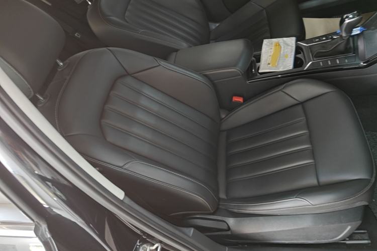 Used Volkswagen Passat 2023 280TSI Business Edition Right Front Seat