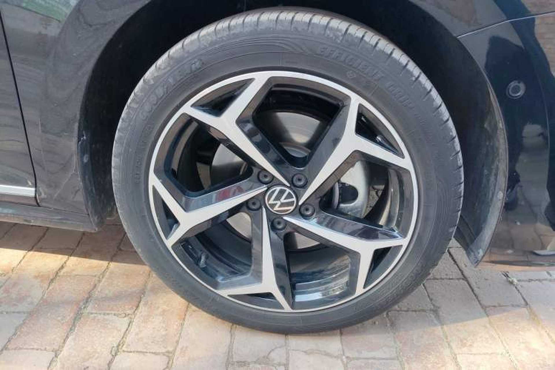 Used Volkswagen Passat 2023 Restyled 330TSI Starry Luxury Edition Right Front Wheel Hub