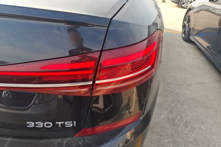 Used Volkswagen Passat 2023 330TSI Starry Luxury Edition Right Rear Taillight