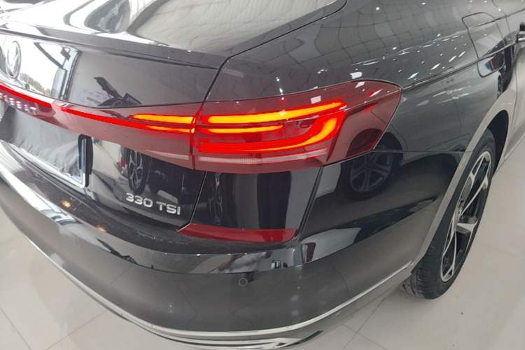 Used Volkswagen Passat 2023 330TSI Starry Elite Edition Right Rear Taillight