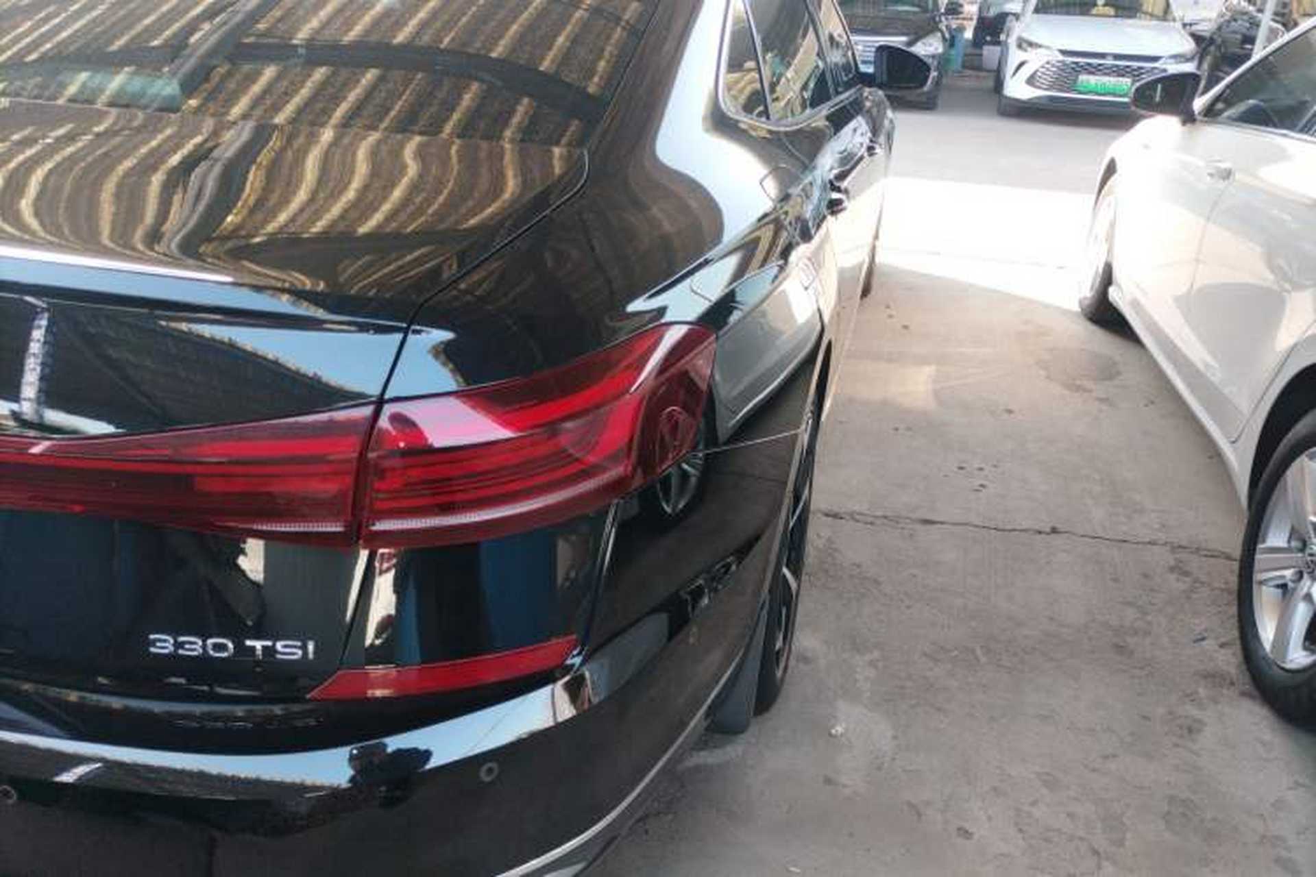 Used Volkswagen Passat 2023 330TSI Starry Luxury Edition Right Rear Taillight