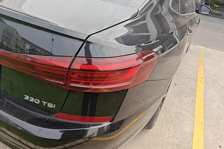 Used Volkswagen Passat 2023 Restyled 330TSI Starry Luxury Edition Right Rear Taillight