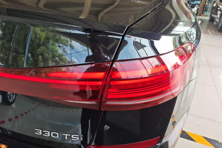 Used Volkswagen Passat 2023 330TSI Starry Luxury Edition Right Rear Taillight