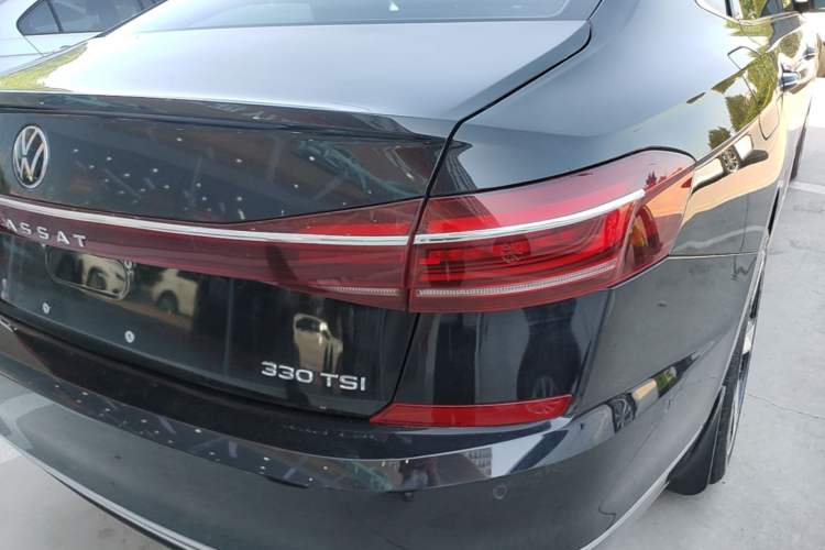 Used Volkswagen Passat 2023 Restyled 330TSI Starry Luxury Edition Right Rear Taillight