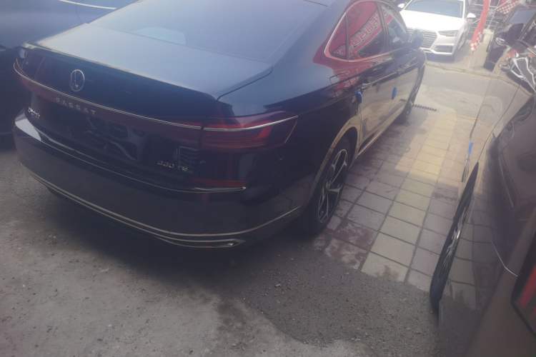 Used Volkswagen Passat 2023 Restyled 330TSI Starry Luxury Edition Right Rear Taillight