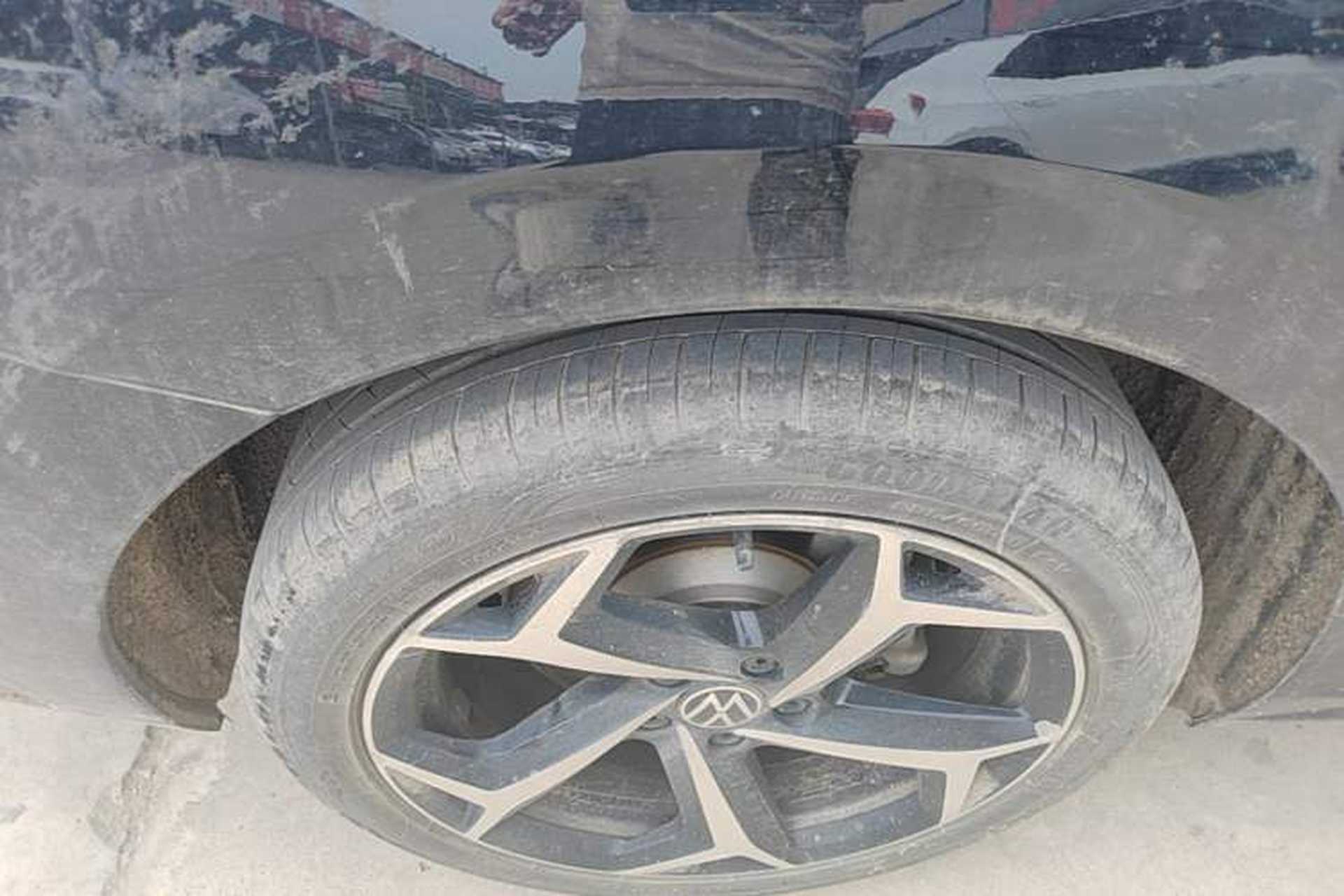 Used Volkswagen Passat 2023 330TSI Starry Luxury Edition Right Rear Wheel Hub
