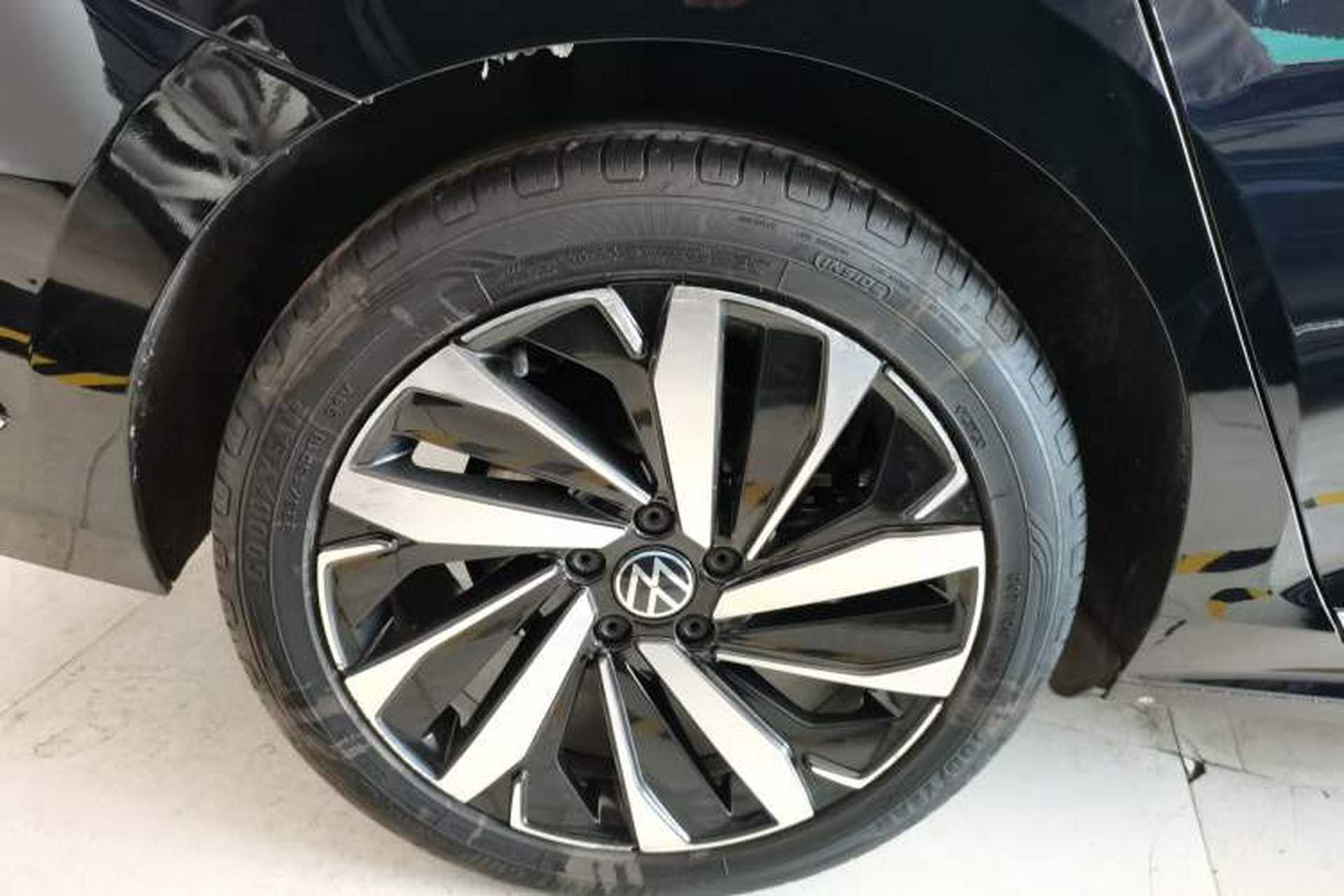 Used Volkswagen Passat 2023 Revised 330TSI Elite Edition Right Rear Wheel Hub