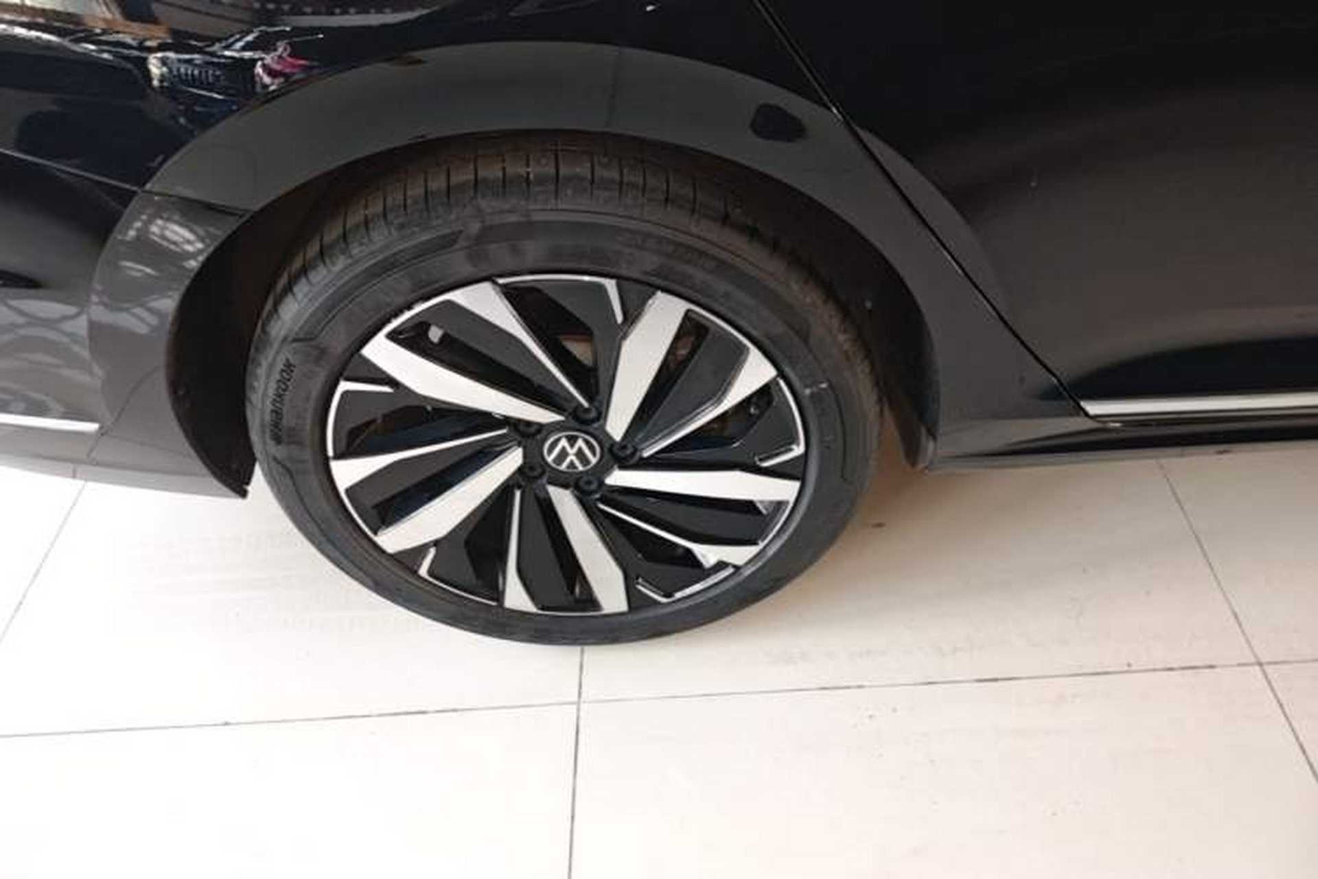 Used Volkswagen Passat 2023 Revised 330TSI Elite Edition Right Rear Wheel Hub