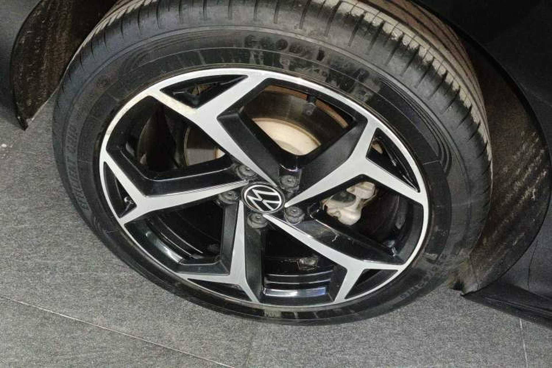 Used Volkswagen Passat 2023 Revised 330TSI Starry Elite Edition Right Rear Wheel Hub