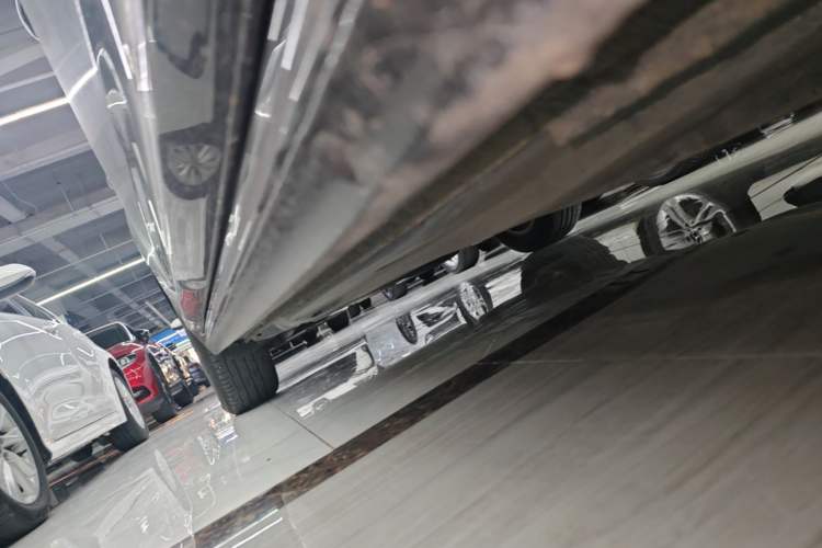 Used Volkswagen Passat 2023 Revised Version 280TSI Business Edition Right Side Sill