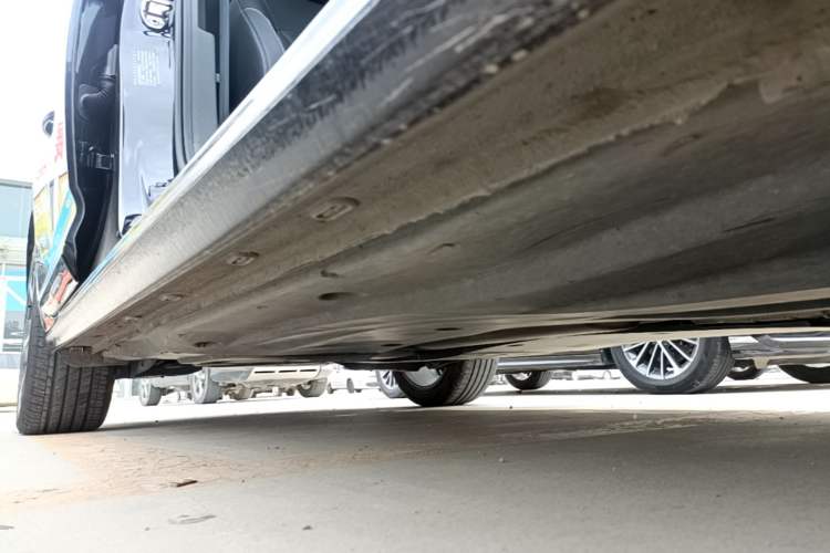 Used Volkswagen Passat 2023 Revised 330TSI Starry Elite Edition Right Side Sill