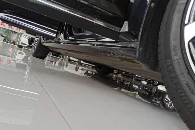 Used Volkswagen Passat 2023 330TSI Elite Edition Right Side Sill