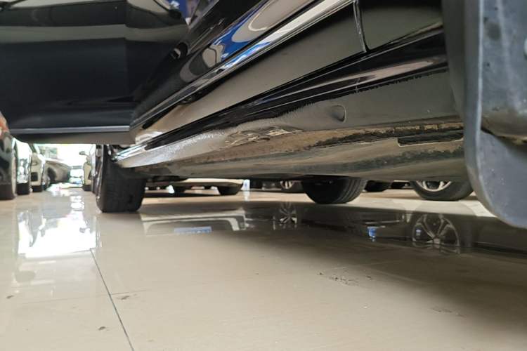 Used Volkswagen Passat 2023 Revised 330TSI Elite Edition Right Side Sill