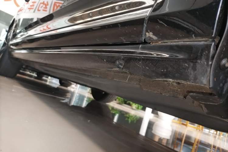 Used Volkswagen Passat 2023 Revised 330TSI Elite Edition Right Side Sill