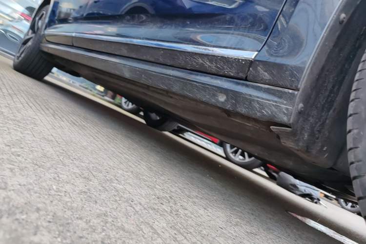Used Volkswagen Passat 2023 Revised 330TSI Starry Elite Edition Right Side Sill