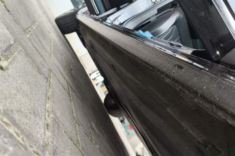 Used Volkswagen Passat 2023 Revised 330TSI Elite Edition Right Side Sill
