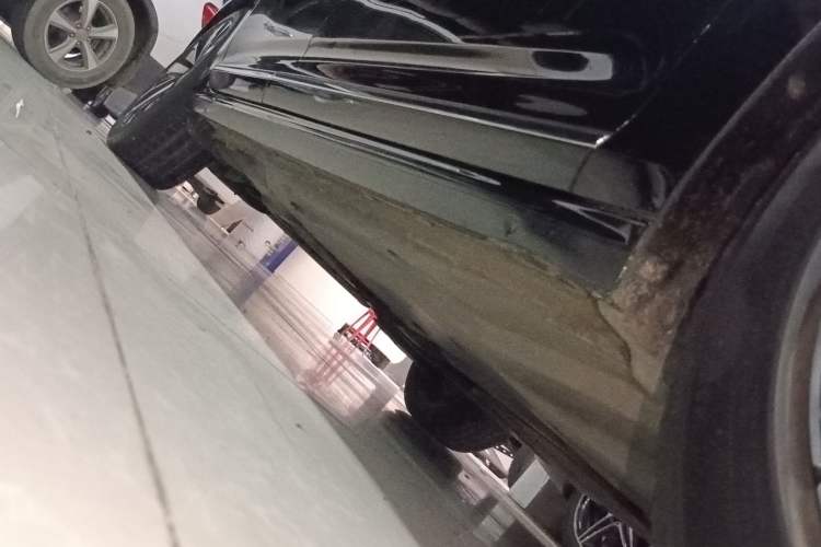 Used Volkswagen Passat 2023 Revised 330TSI Elite Edition Right Side Sill