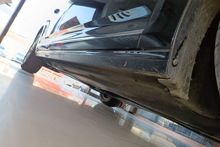 Used Volkswagen Passat 2023 280TSI Business Edition Right Side Sill