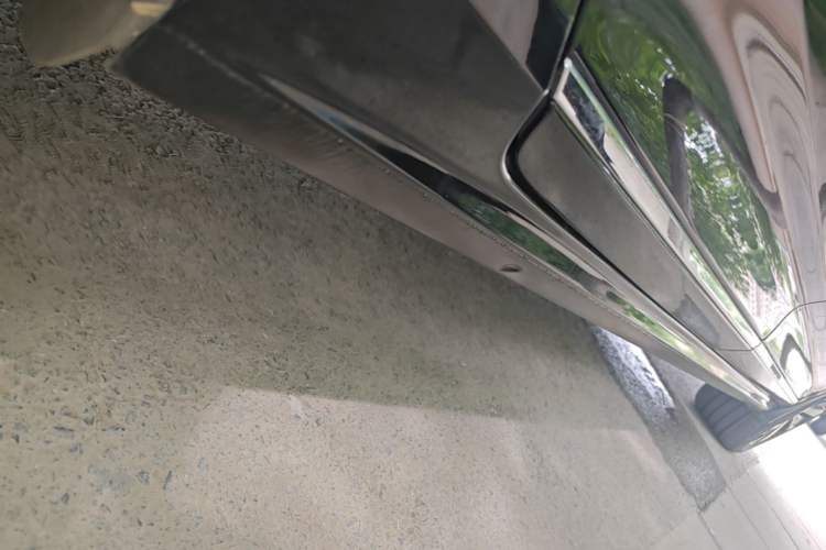 Used Volkswagen Passat 2023 Facelift 330TSI Luxury Edition Right Side Sill