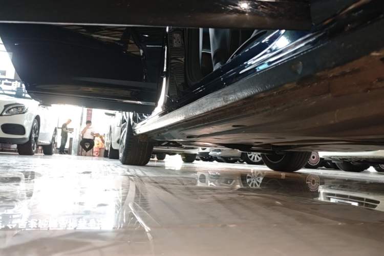Used Volkswagen Passat 2023 Revised 330TSI Elite Edition Right Side Sill