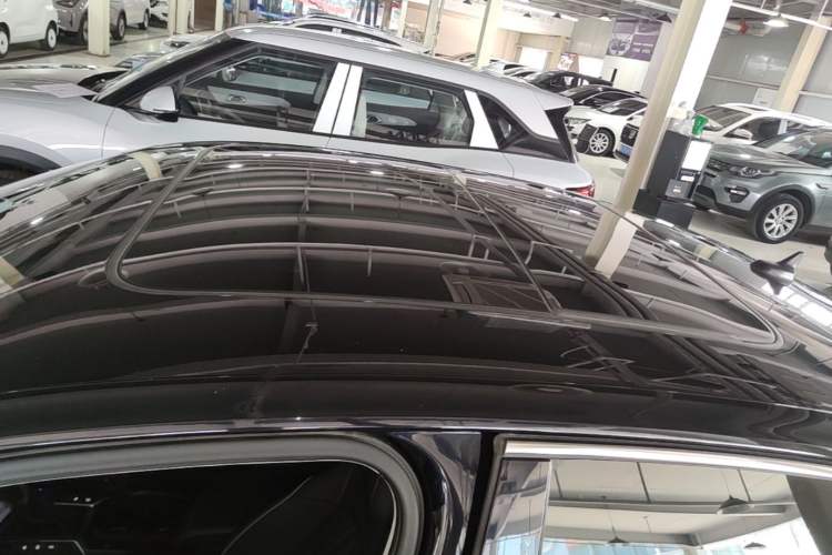 Used Volkswagen Passat 2023 330TSI Luxury Edition Roof